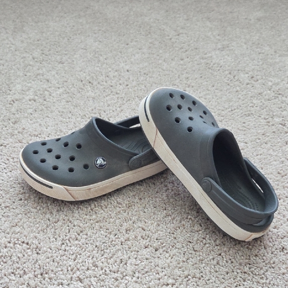 Kids Gray Clogs - Picture 2 of 6